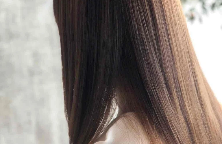 くせ毛の悩みを解消し、自信を取り戻そう！驚きのくせ毛ヘアケアで理想のナチュラルヘアに